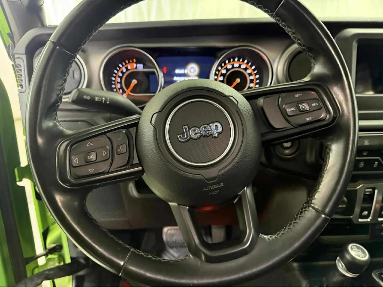 Jeep Wrangler снимка Jeep Wrangler
