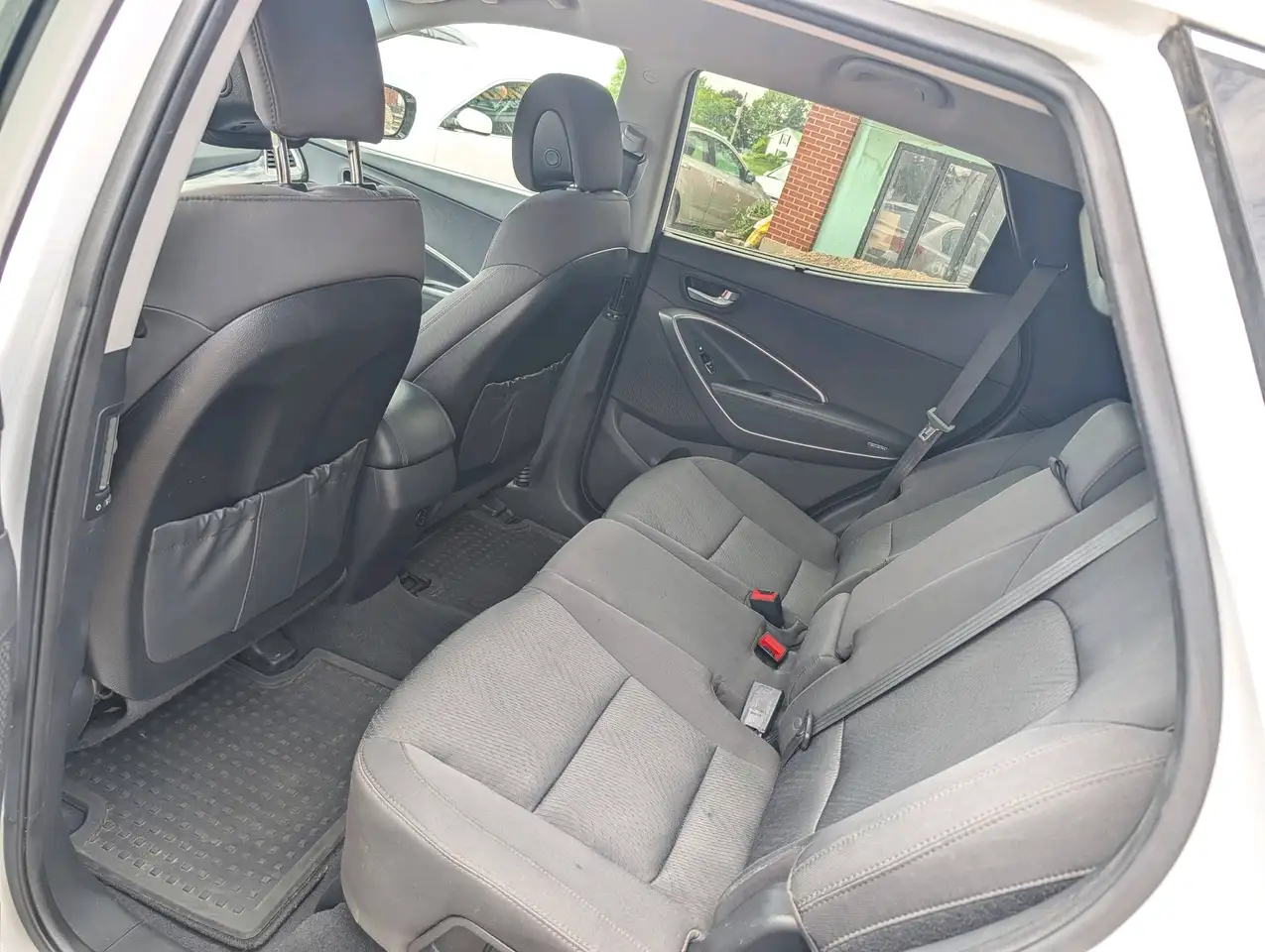 Hyundai SANTA FE photo Hyundai SANTA FE