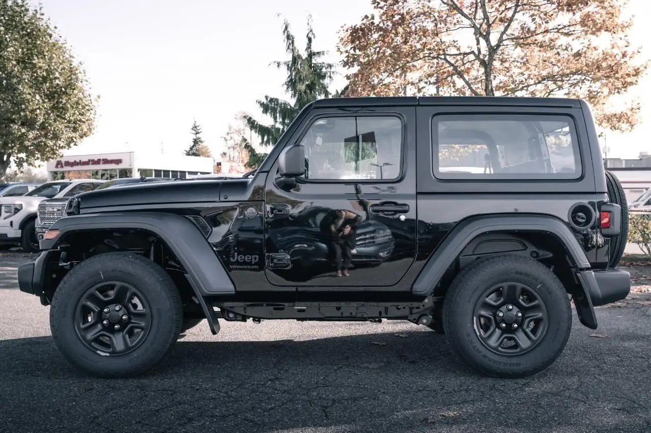 Jeep Wrangler снимка Jeep Wrangler