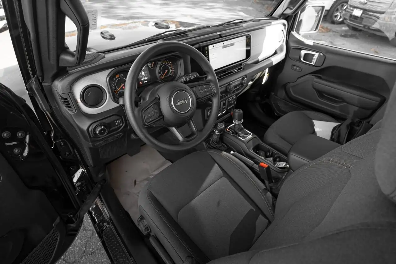Jeep Wrangler снимка Jeep Wrangler