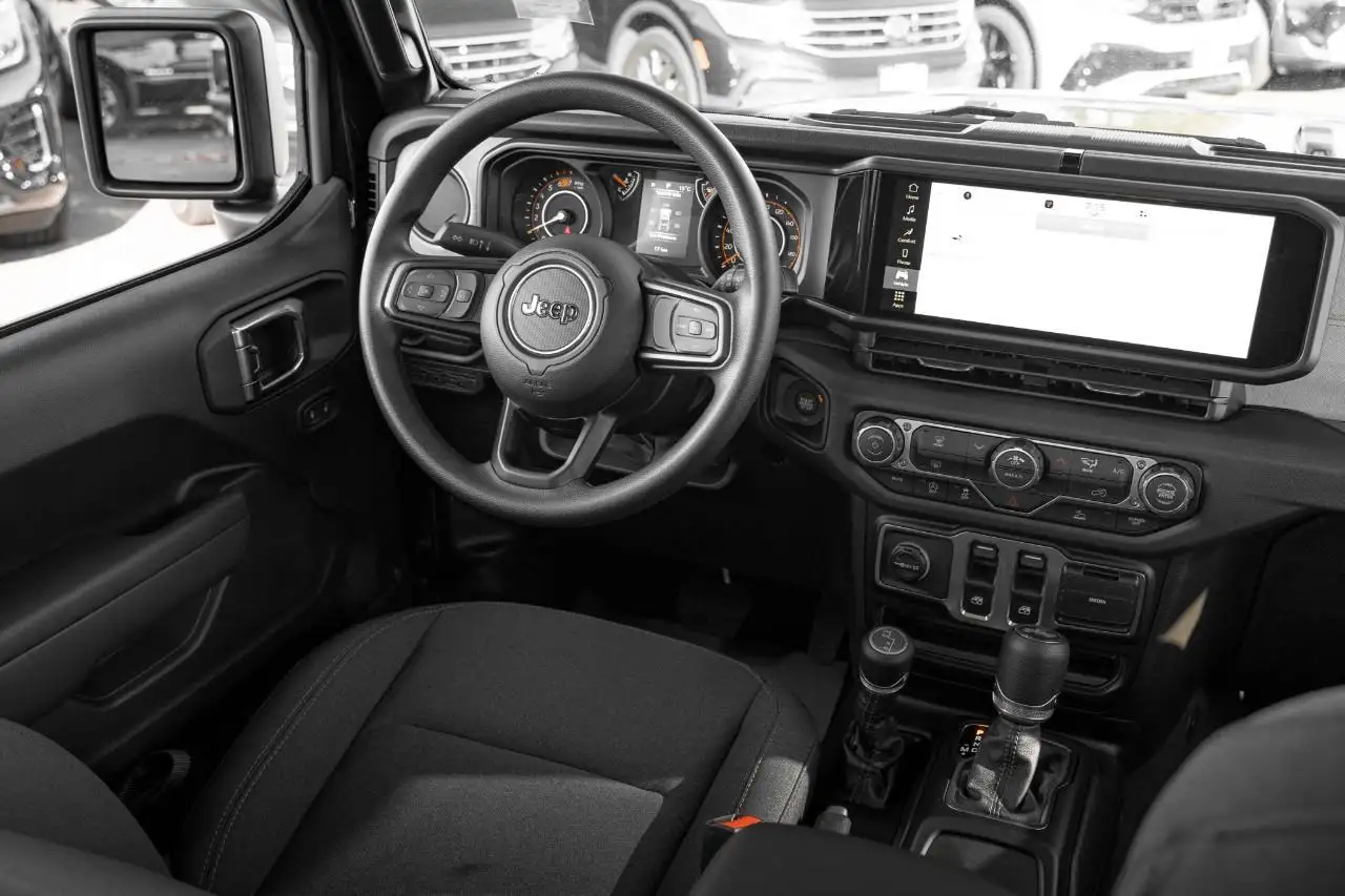 Jeep Wrangler снимка Jeep Wrangler