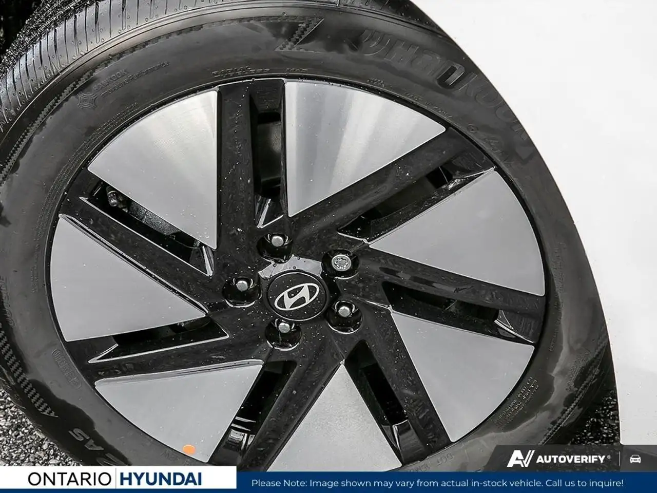 Hyundai IONIQ 6 снимка Hyundai IONIQ 6
