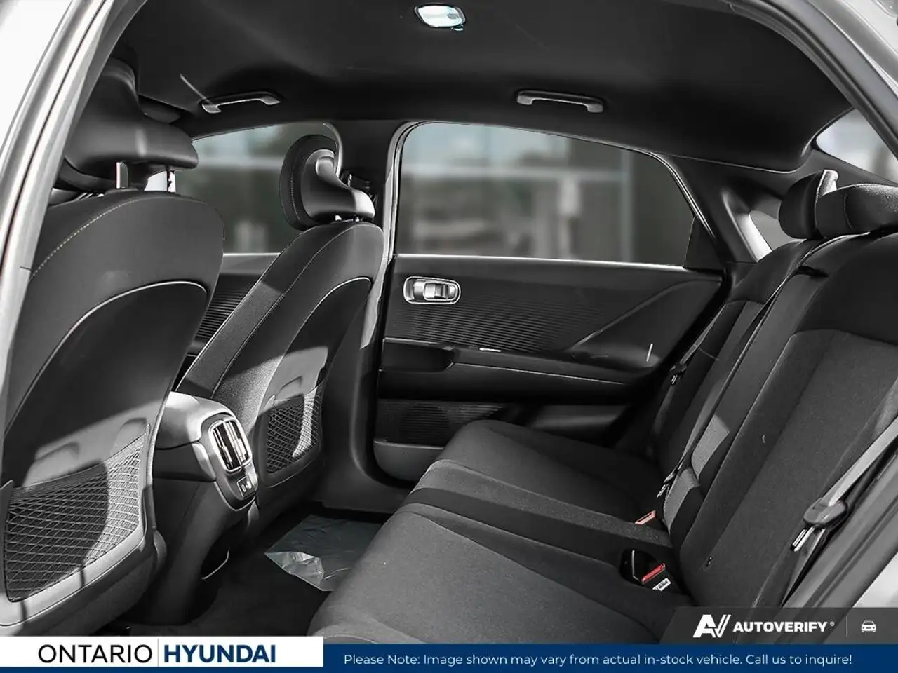 Hyundai IONIQ 6 снимка Hyundai IONIQ 6