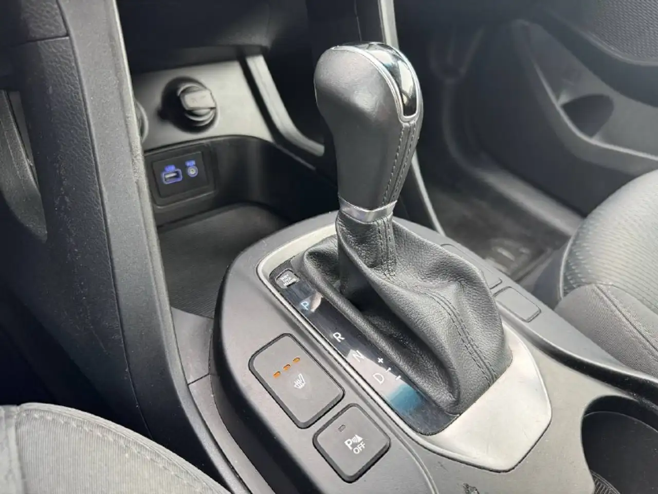 Hyundai SANTA FE снимка Hyundai SANTA FE