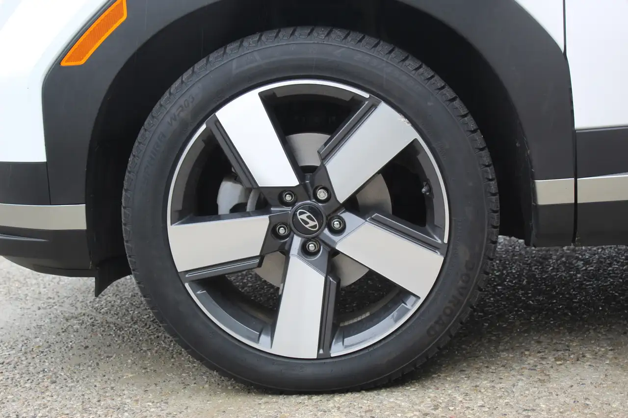 Hyundai SANTA FE photo Hyundai SANTA FE