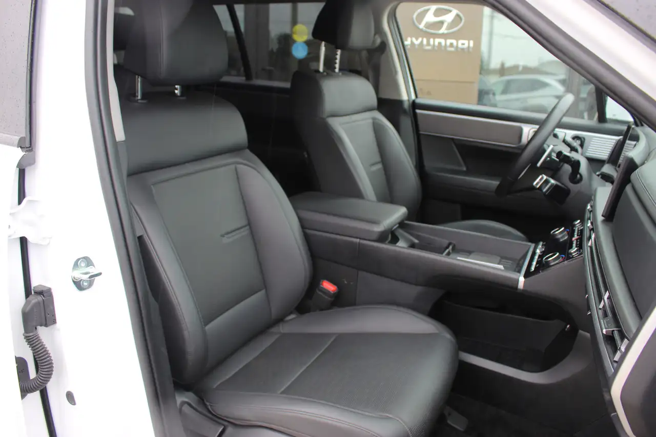 Hyundai SANTA FE photo Hyundai SANTA FE