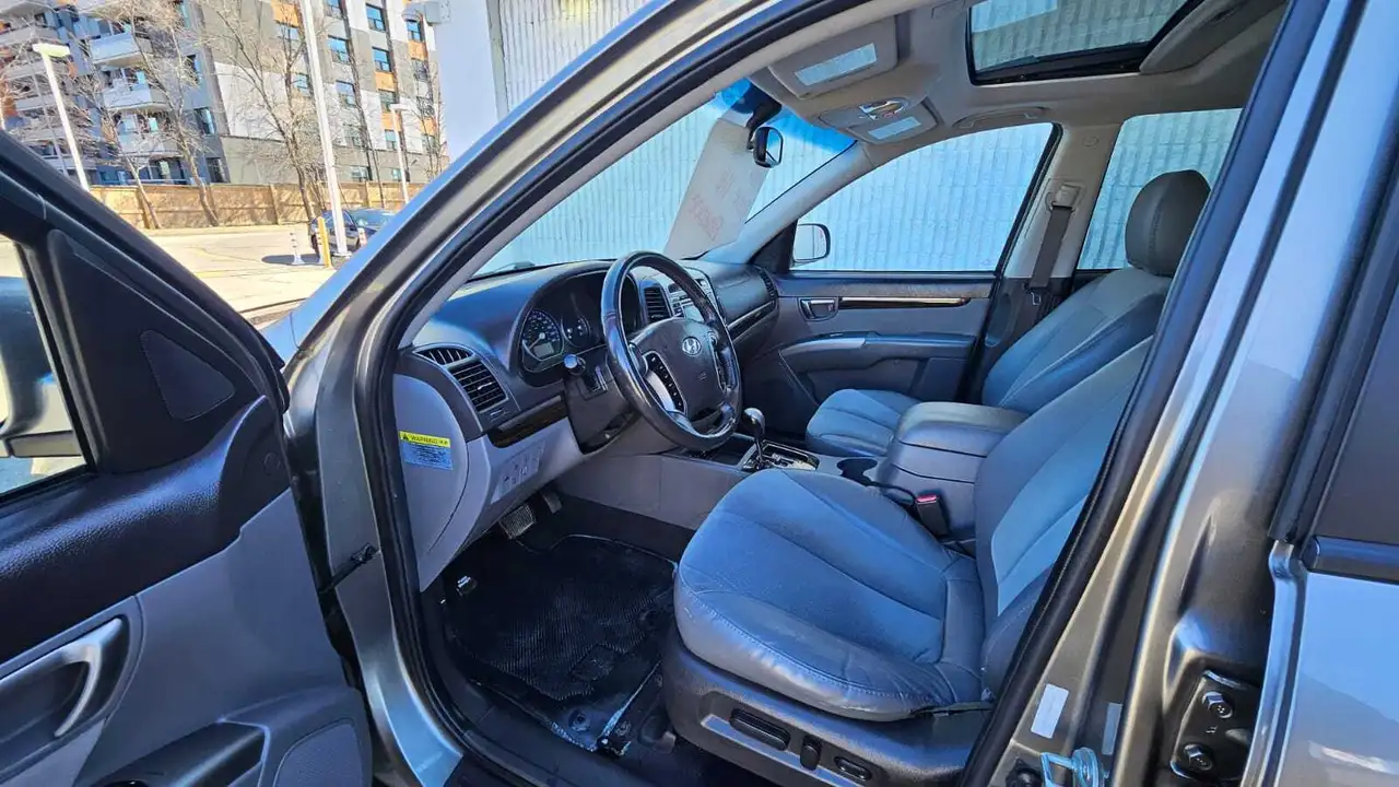 Hyundai SANTA FE photo Hyundai SANTA FE