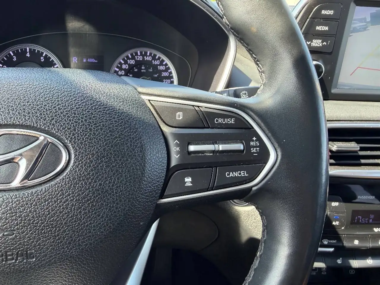 Hyundai SANTA FE снимка Hyundai SANTA FE