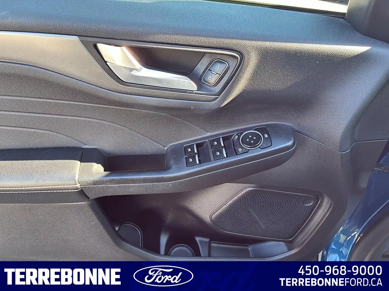 Ford Escape снимка Ford Escape