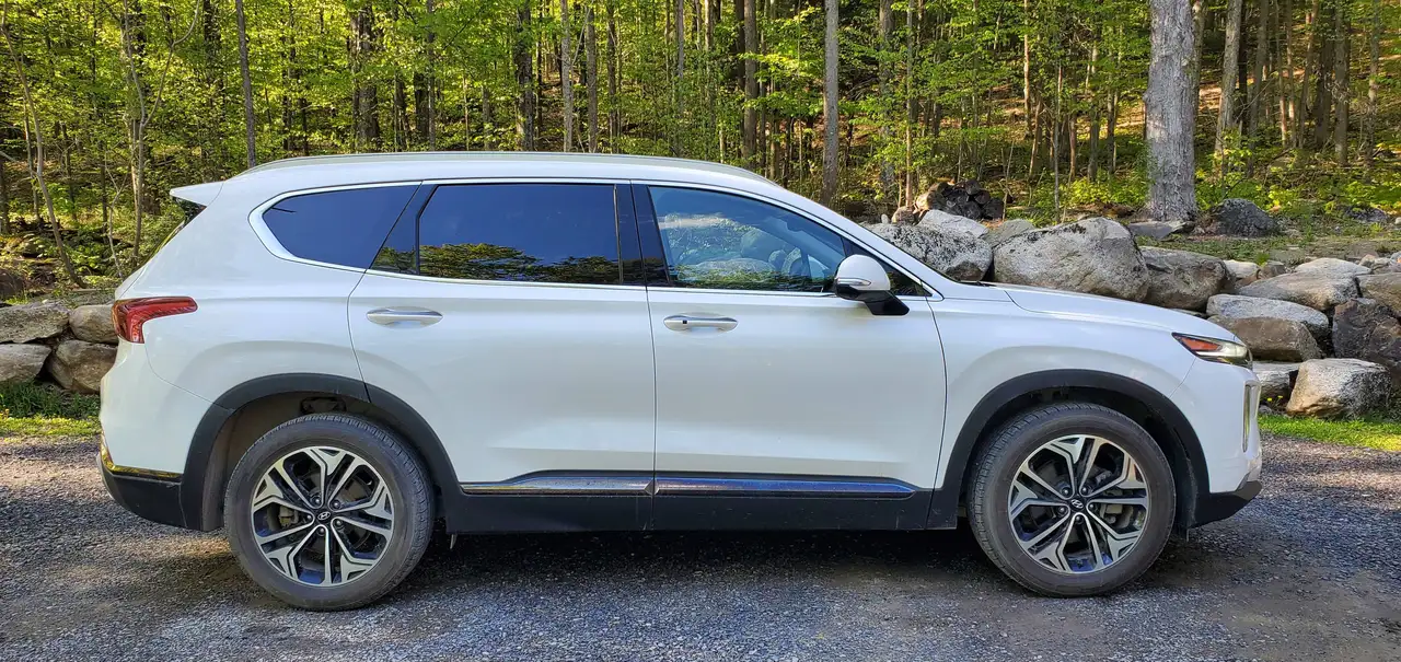 Hyundai SANTA FE photo Hyundai SANTA FE