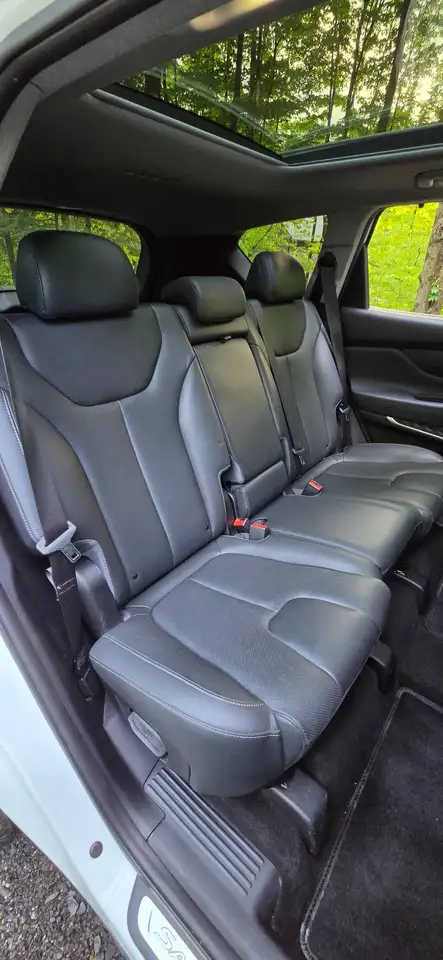Hyundai SANTA FE photo Hyundai SANTA FE