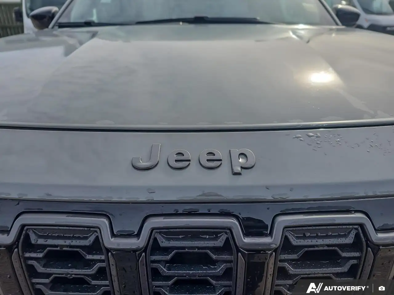 Jeep Cherokee photo Jeep Cherokee