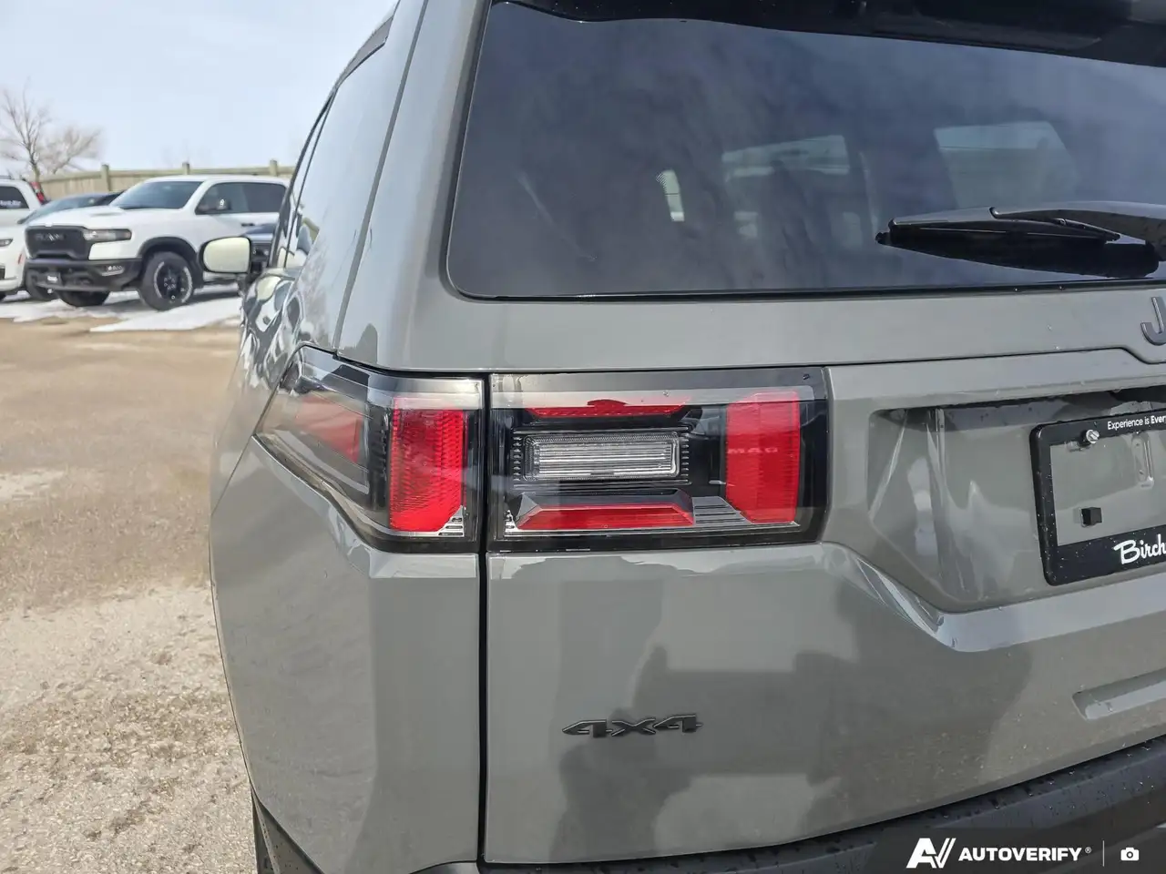 Jeep Cherokee photo Jeep Cherokee