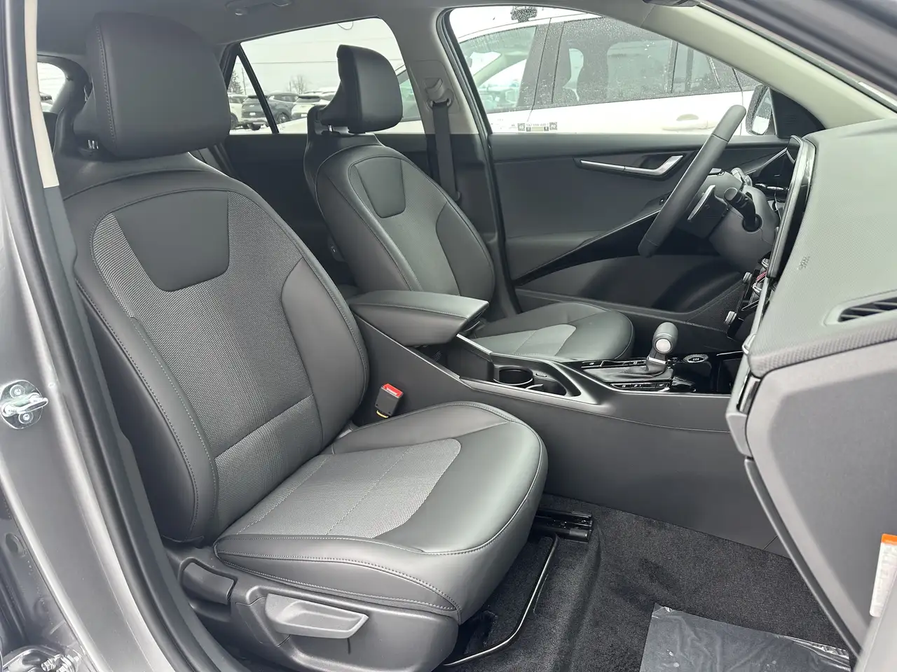 Kia Niro снимка Kia Niro