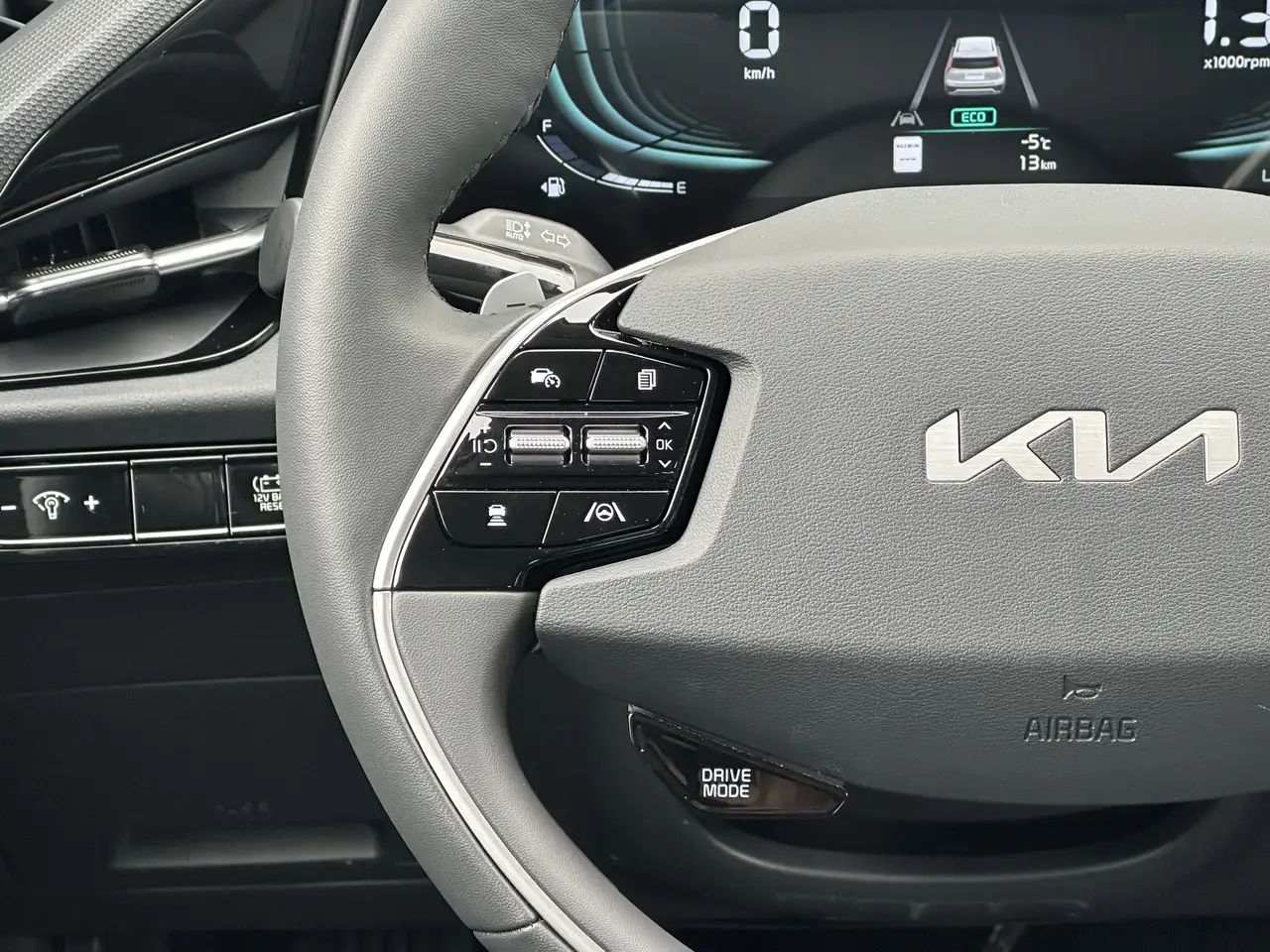 Kia Niro снимка Kia Niro