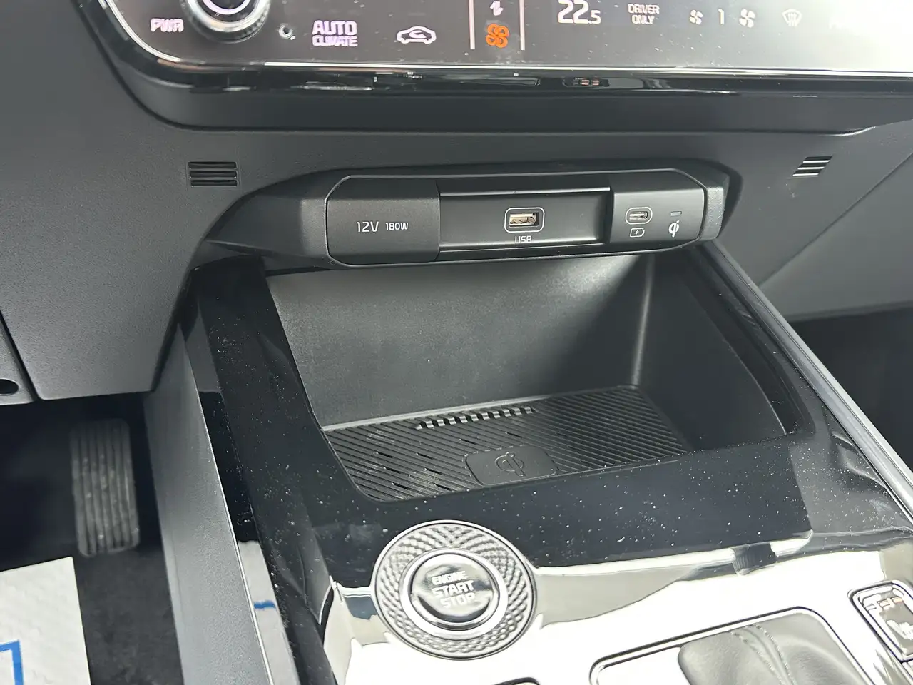 Kia Niro снимка Kia Niro