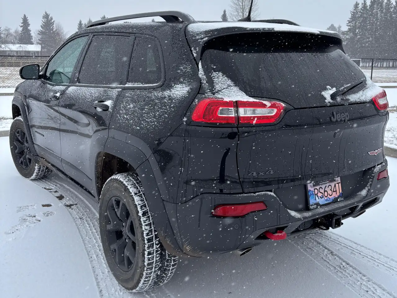 Jeep Cherokee photo Jeep Cherokee