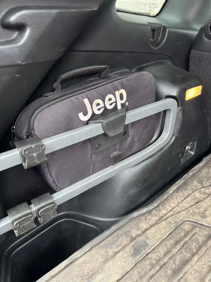Jeep Cherokee photo Jeep Cherokee