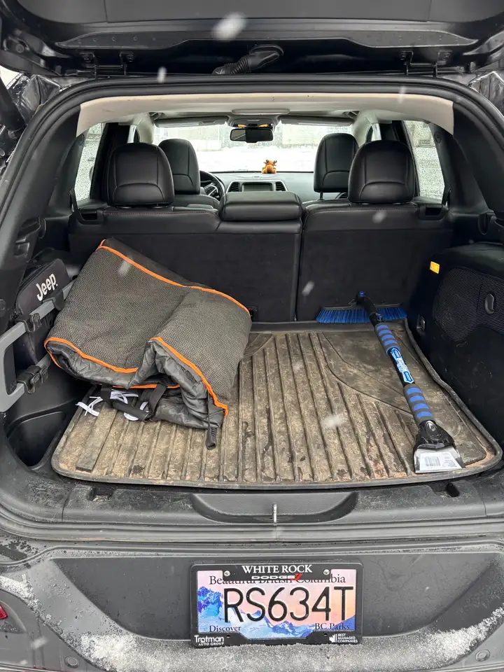 Jeep Cherokee photo Jeep Cherokee