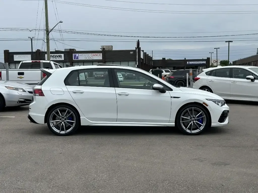 Volkswagen Golf R снимка Volkswagen Golf R