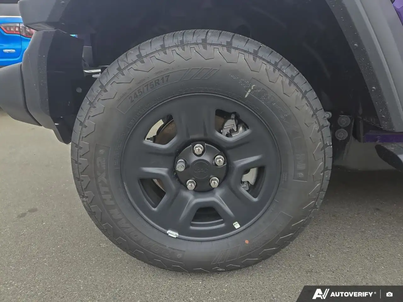 Jeep Wrangler снимка Jeep Wrangler