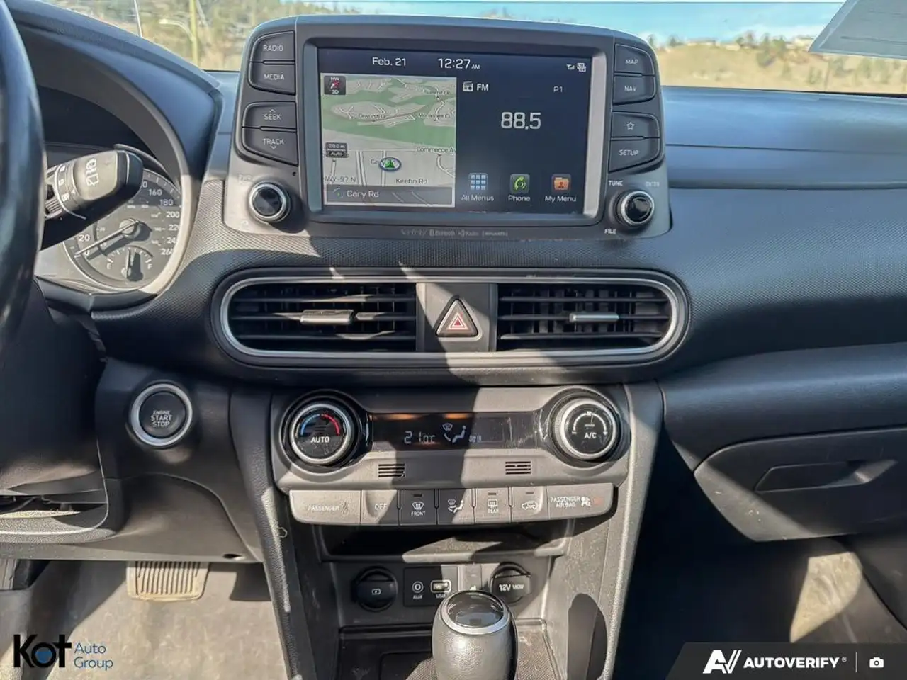 Hyundai KONA снимка Hyundai KONA
