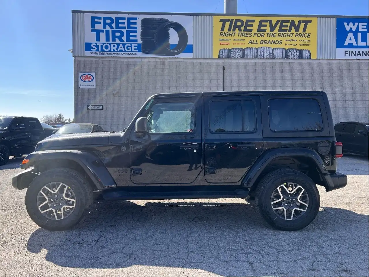 Jeep Wrangler снимка Jeep Wrangler