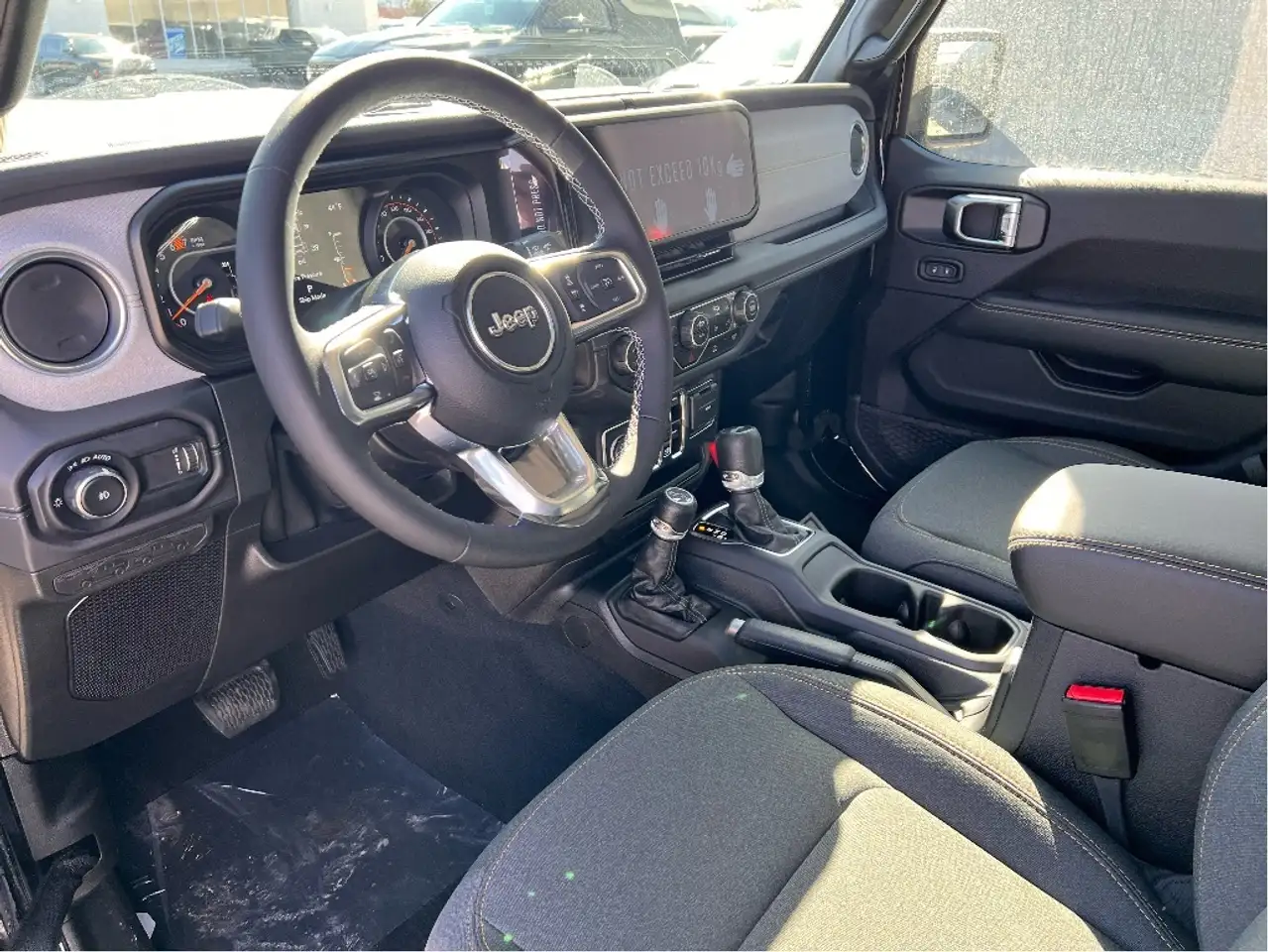 Jeep Wrangler снимка Jeep Wrangler