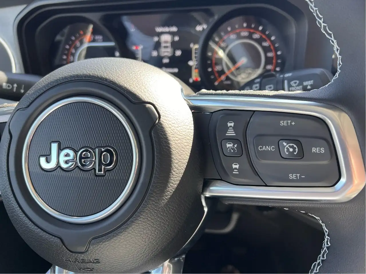 Jeep Wrangler снимка Jeep Wrangler