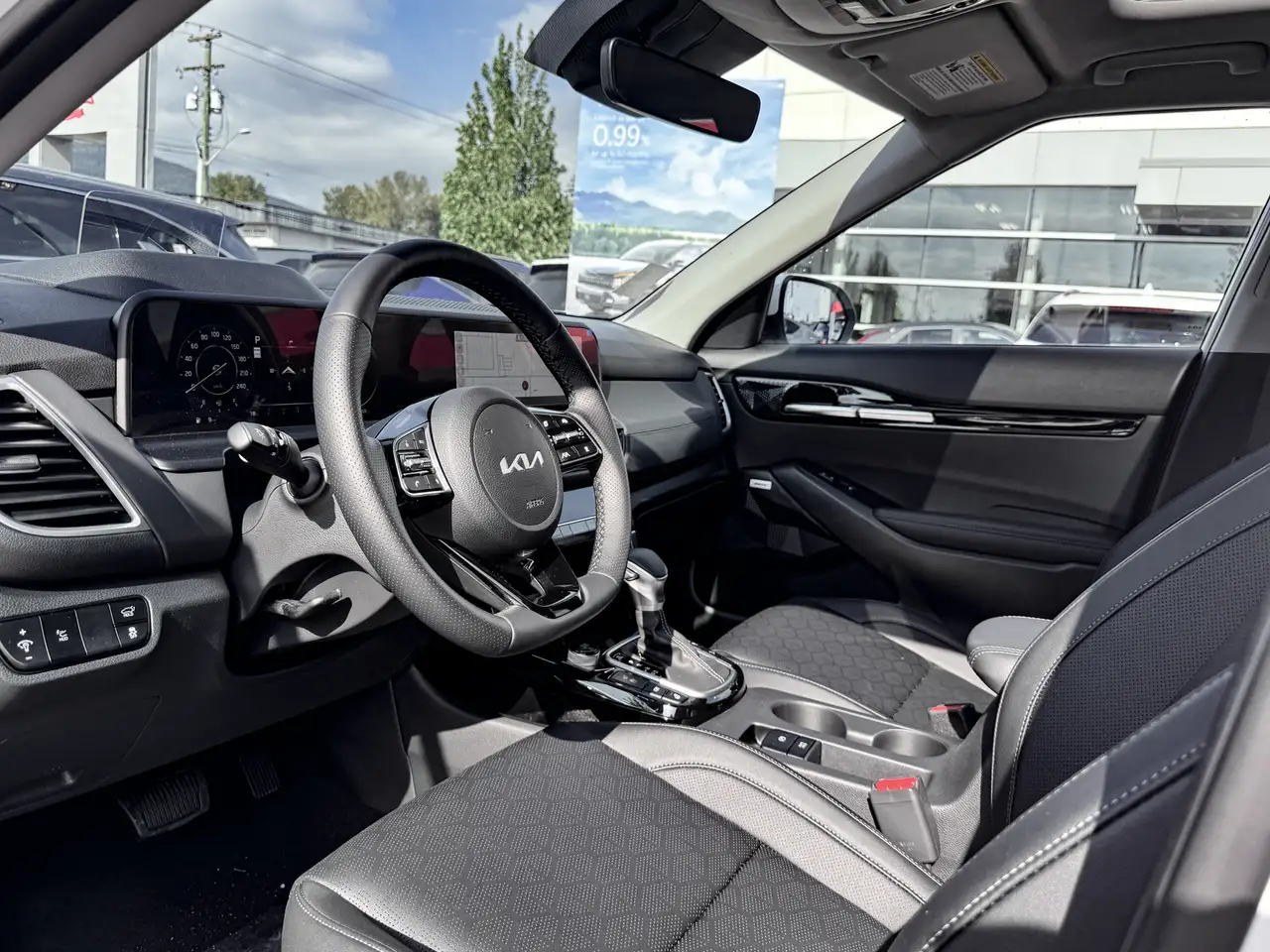 Kia Seltos снимка Kia Seltos