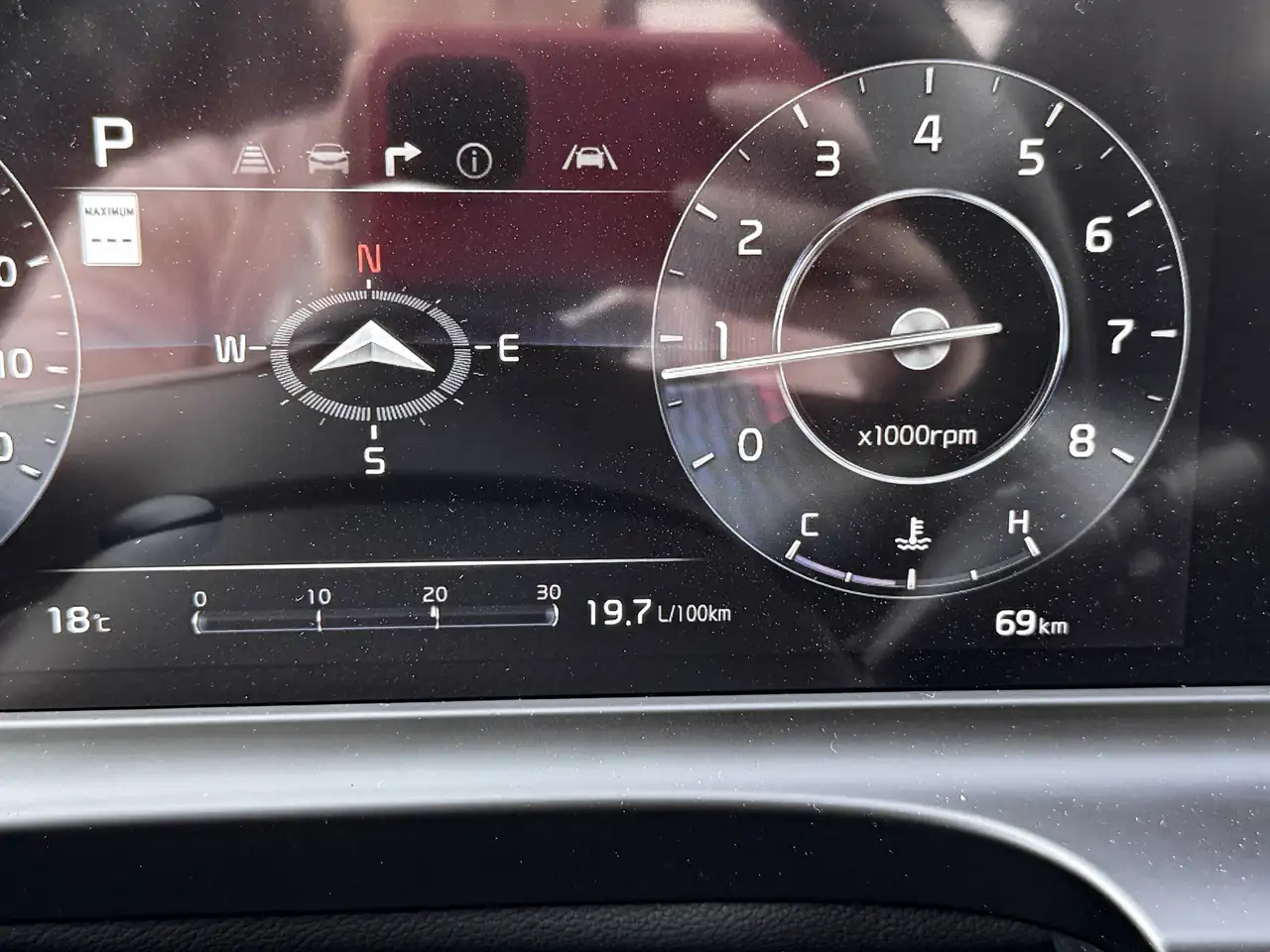 Kia Seltos снимка Kia Seltos