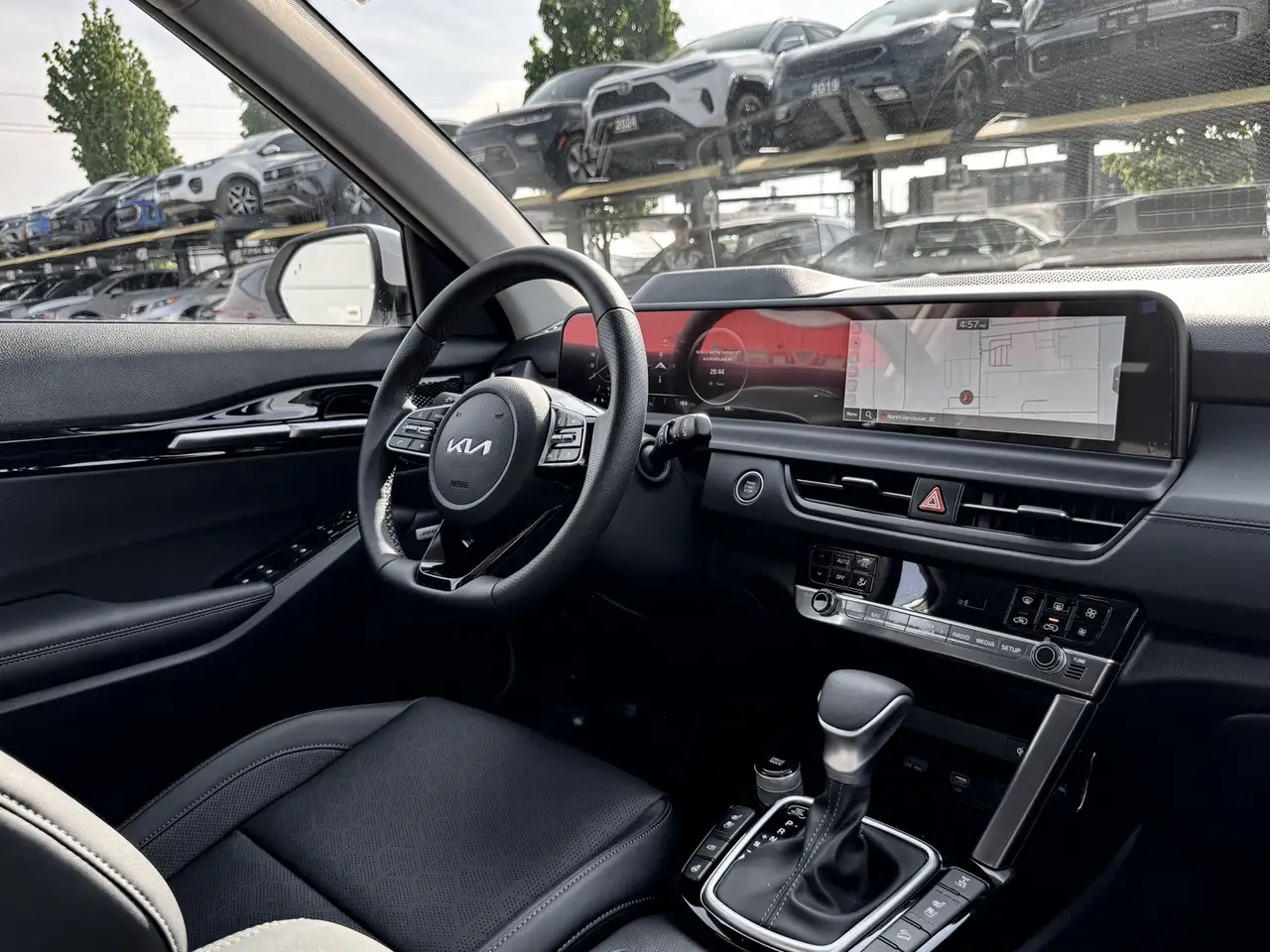 Kia Seltos снимка Kia Seltos