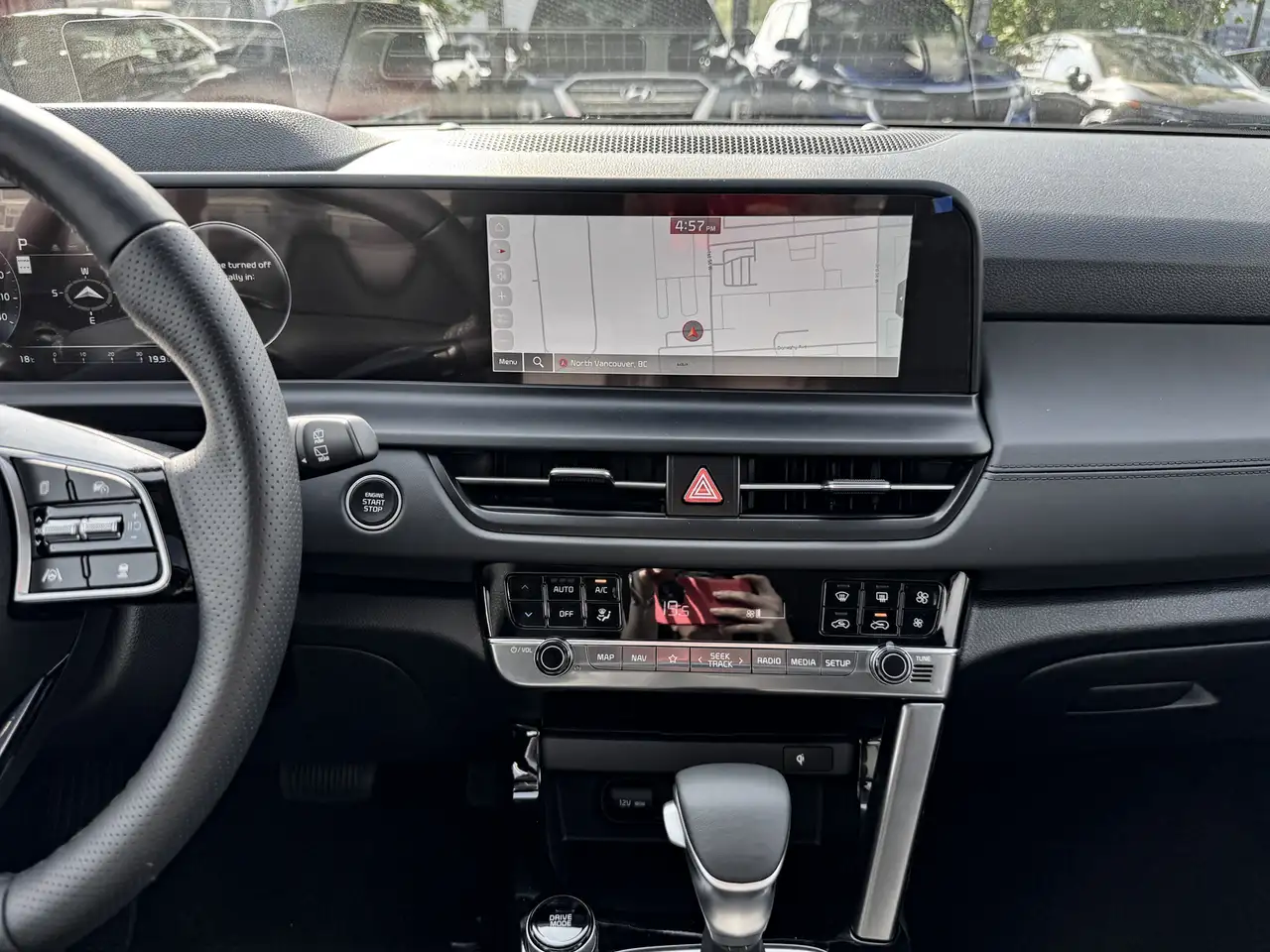 Kia Seltos снимка Kia Seltos