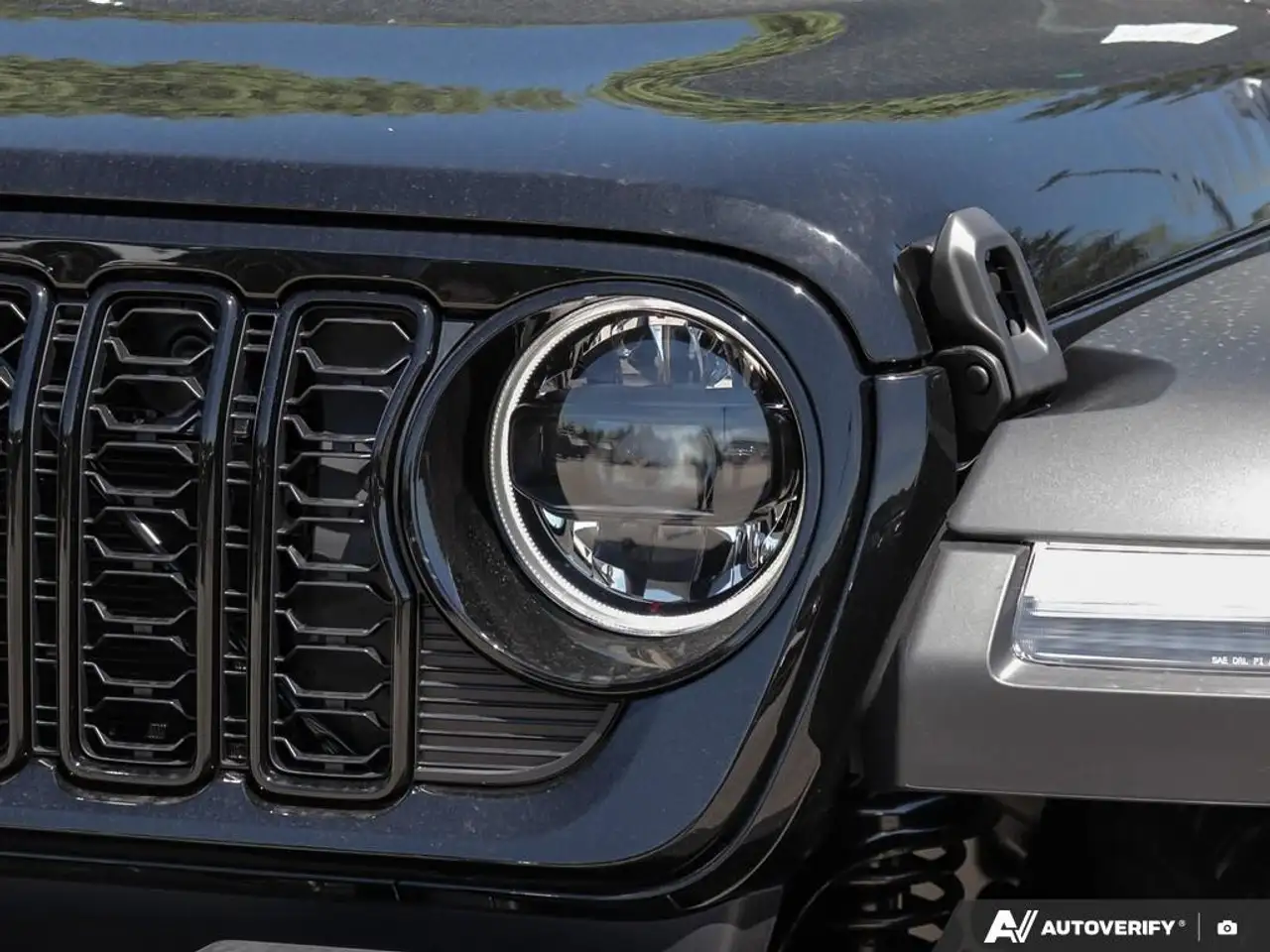 Jeep Wrangler снимка Jeep Wrangler