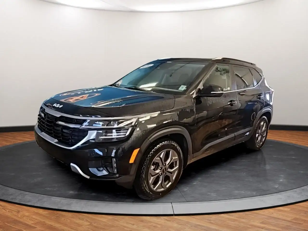 Kia Seltos снимка Kia Seltos