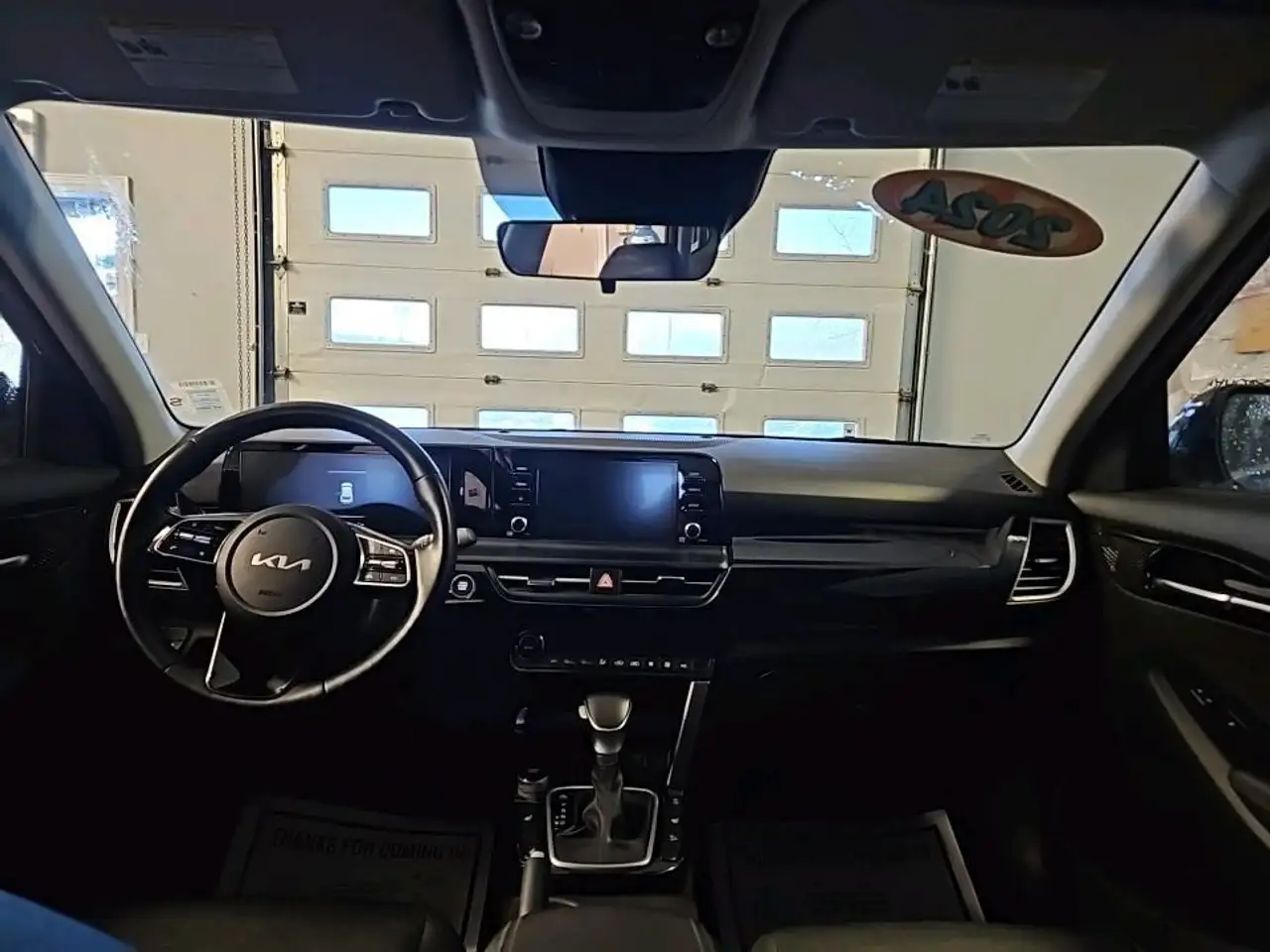 Kia Seltos снимка Kia Seltos