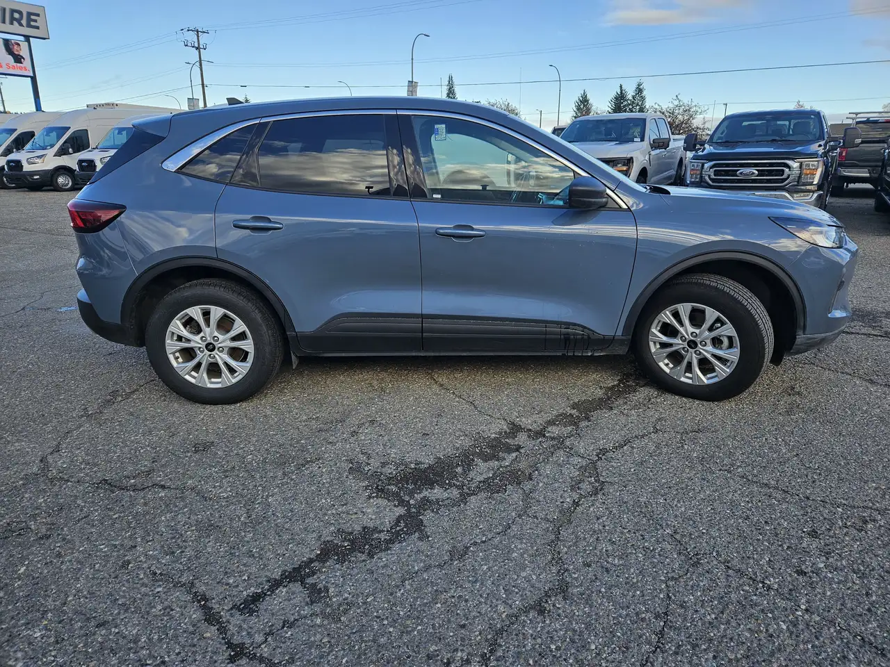 Ford Escape снимка Ford Escape