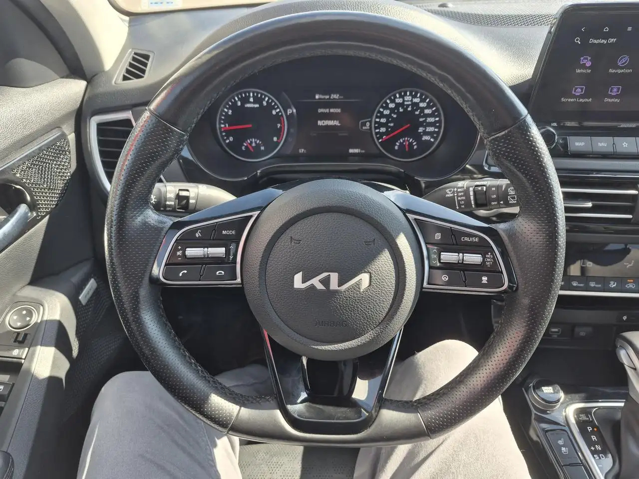 Kia Seltos photo Kia Seltos