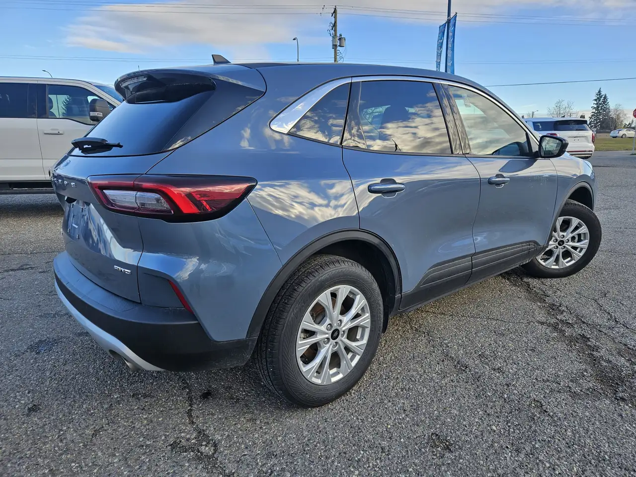 Ford Escape снимка Ford Escape