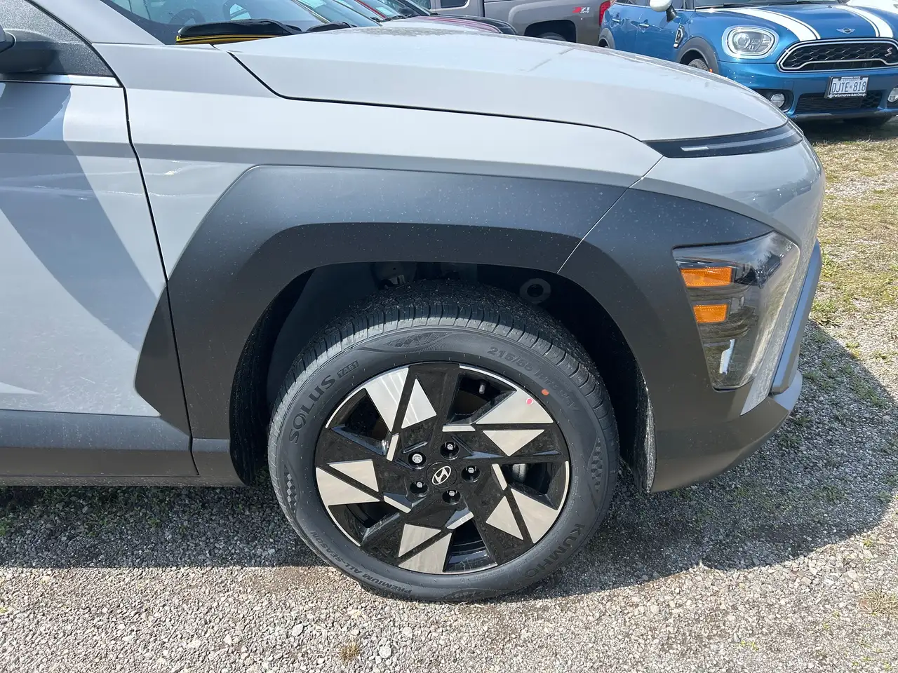 Hyundai KONA снимка Hyundai KONA