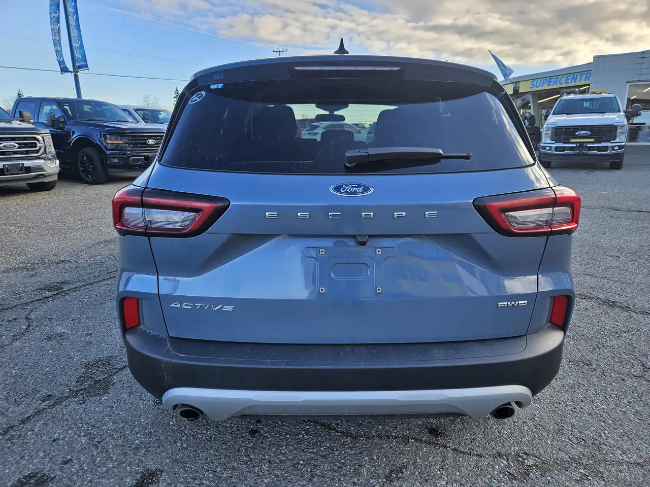 Ford Escape снимка Ford Escape