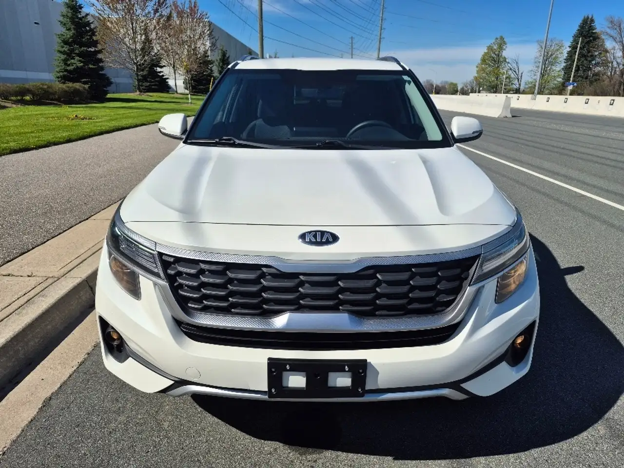 Kia Seltos снимка Kia Seltos