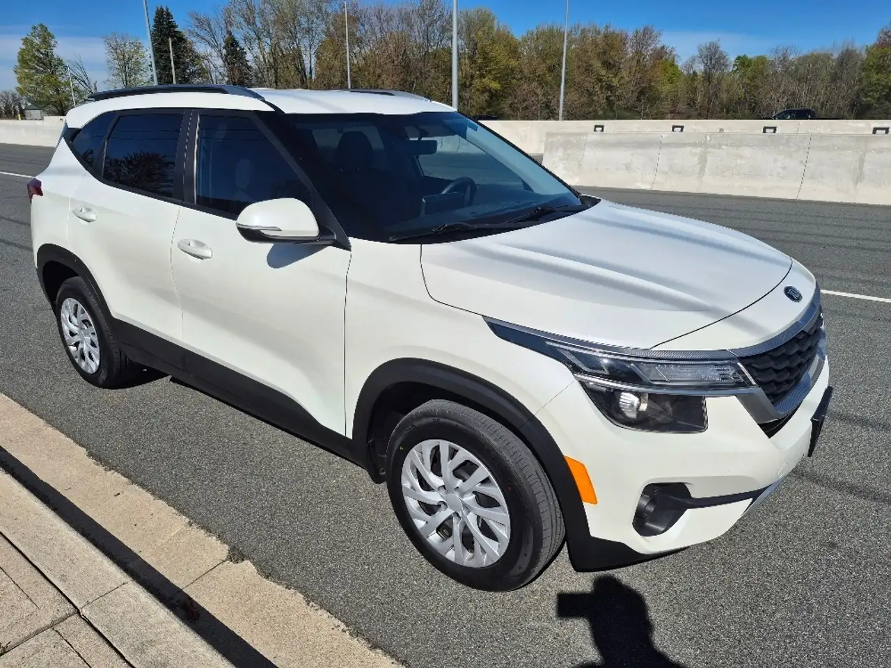 Kia Seltos снимка Kia Seltos