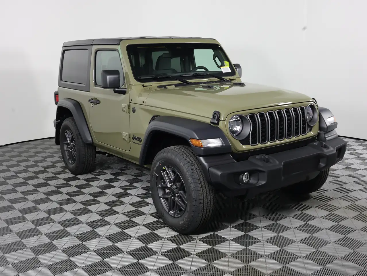 Jeep Wrangler photo Jeep Wrangler