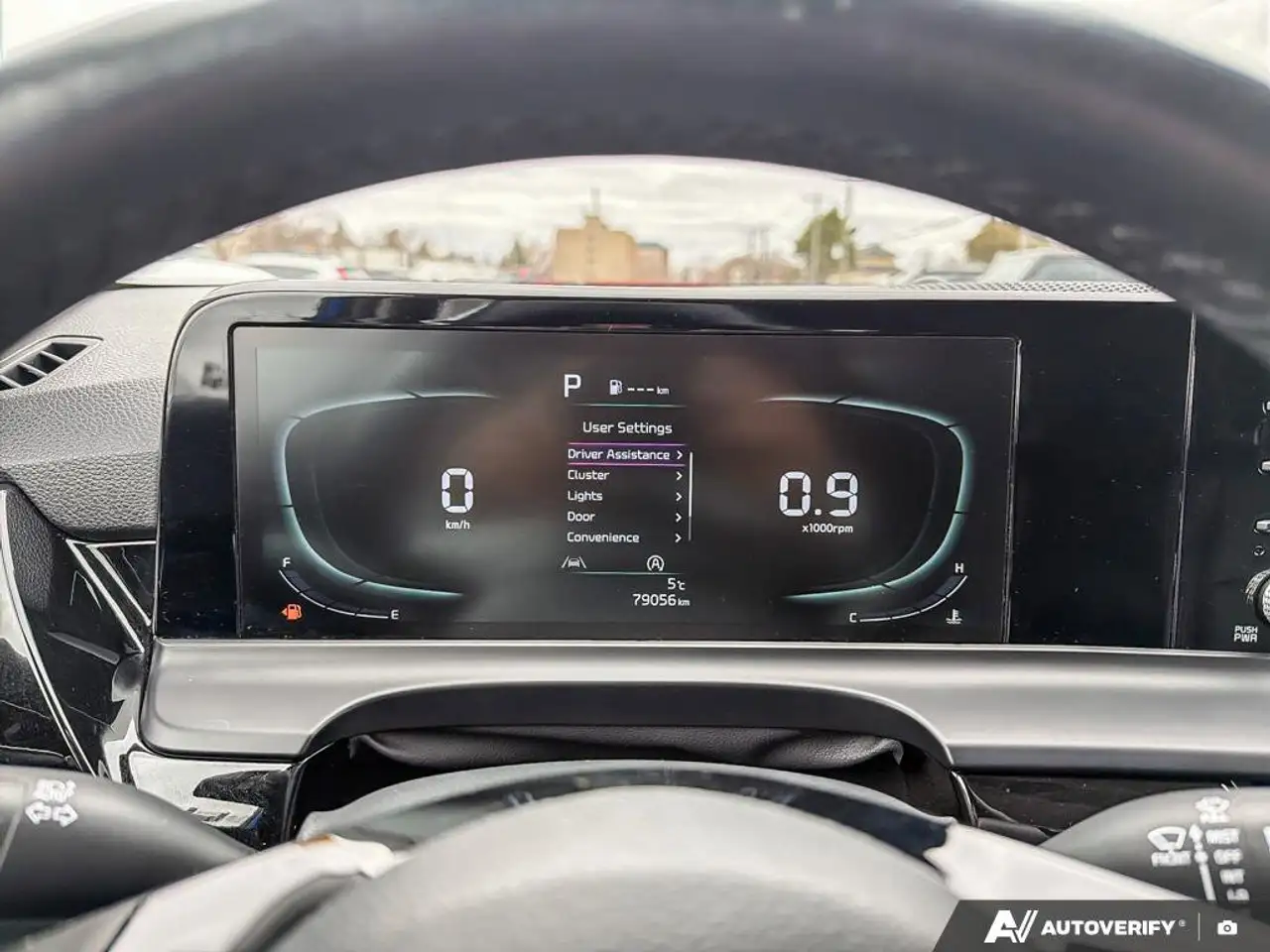 Kia Seltos снимка Kia Seltos