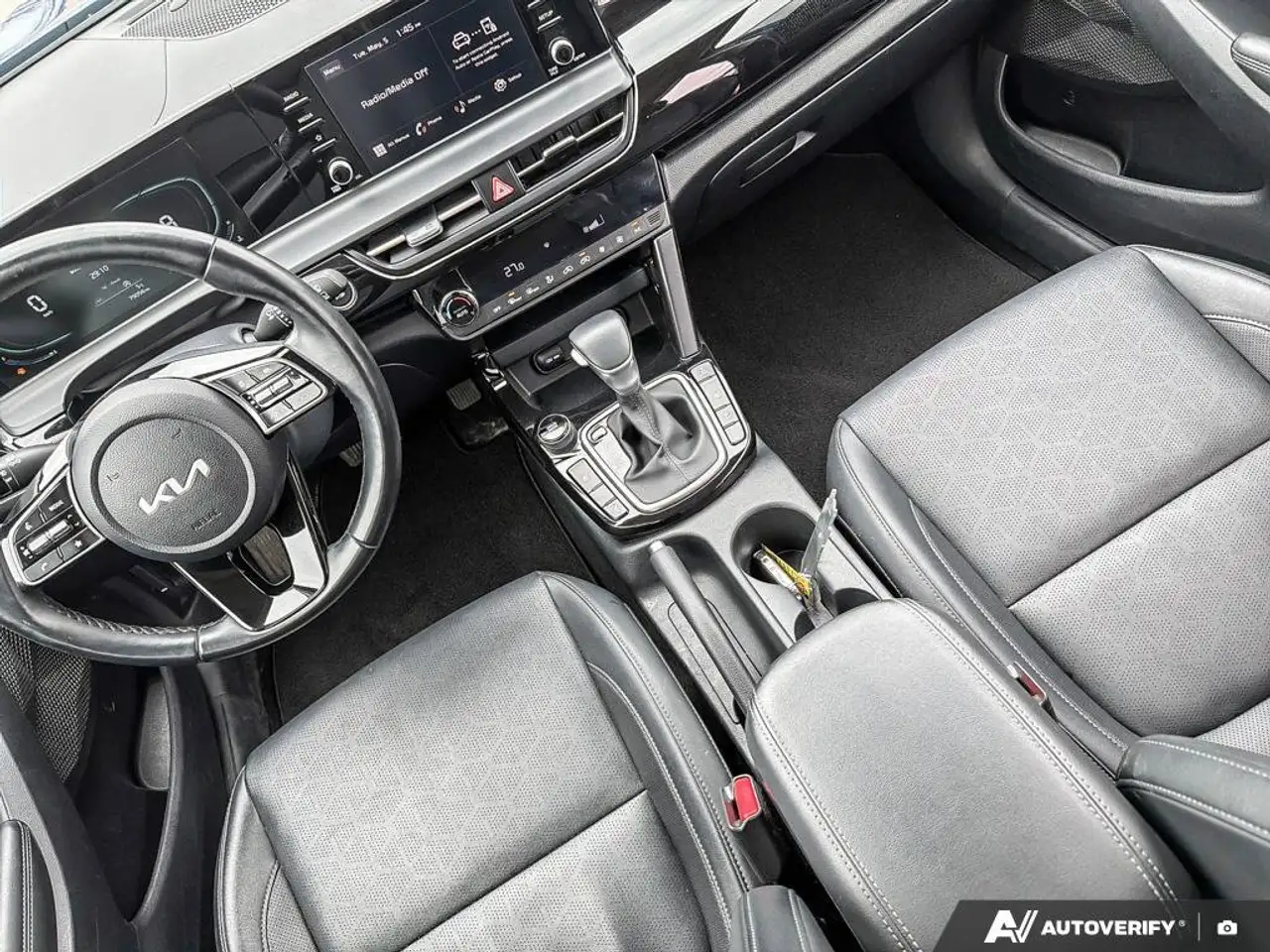 Kia Seltos снимка Kia Seltos