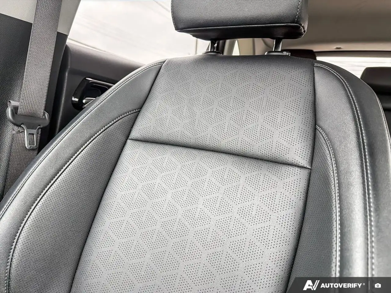 Kia Seltos снимка Kia Seltos