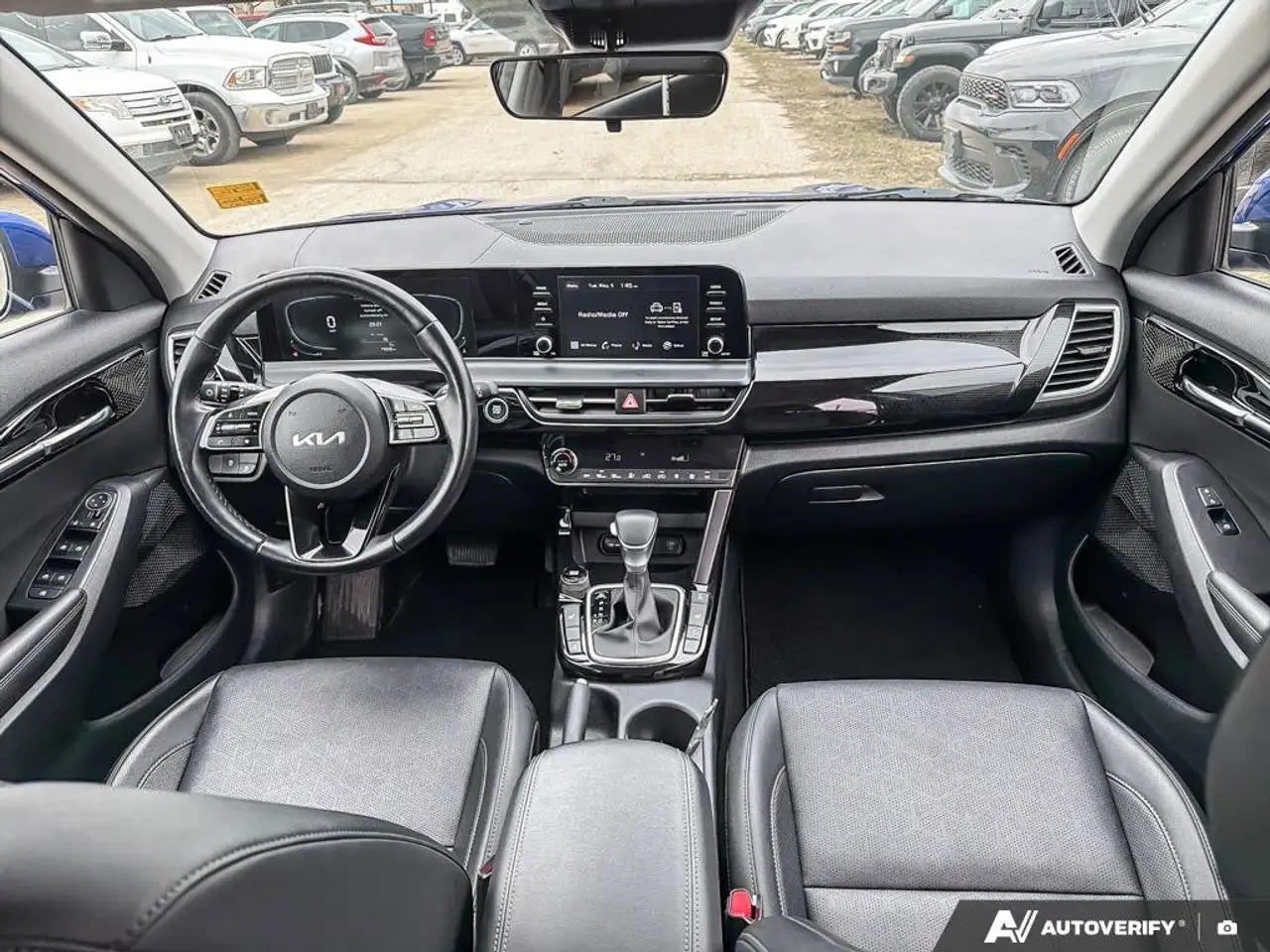 Kia Seltos снимка Kia Seltos