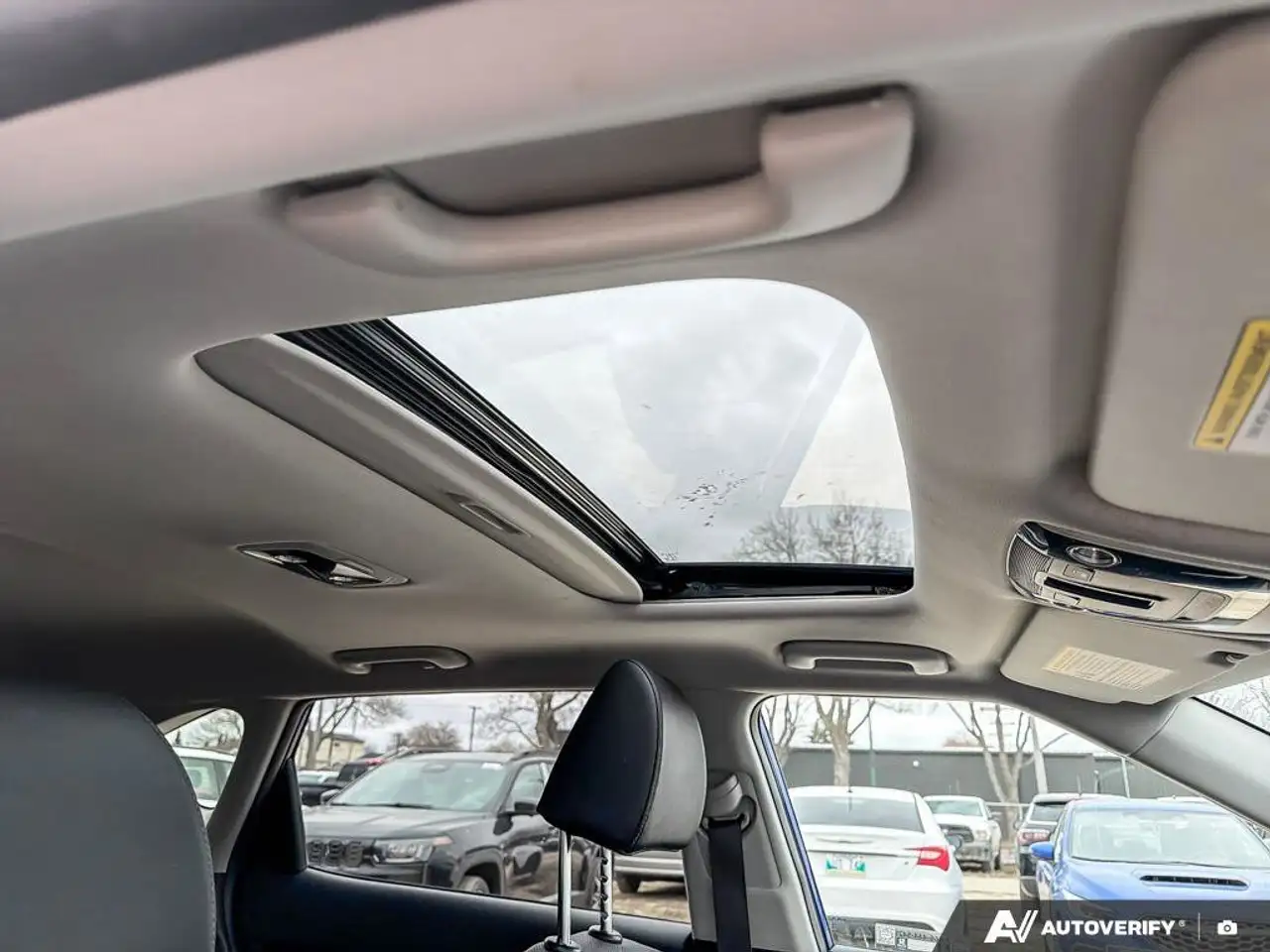 Kia Seltos снимка Kia Seltos