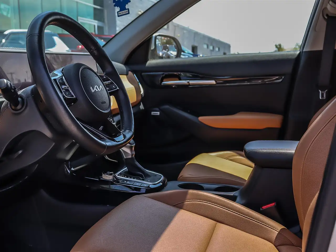 Kia Seltos снимка Kia Seltos